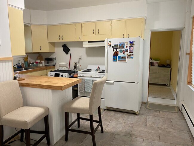 Kitchen - 36 Mechanic Street