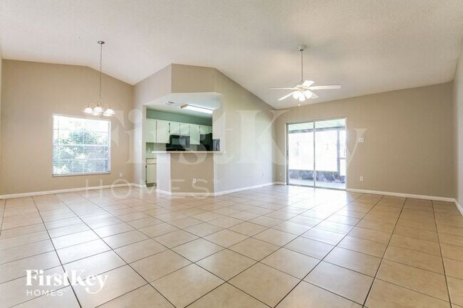 Building Photo - 11801 Cedarfield Dr
