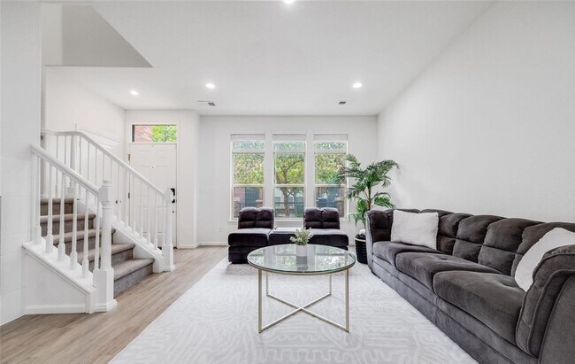 Foto del edificio - Updated 2BD, 2.5BA Townhome in Centennial ...