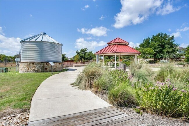 Building Photo - 2208 Tranquility Ln