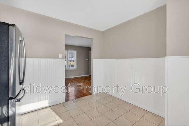 Building Photo - 90 Ruth Dr