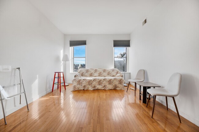 Building Photo - 1 bed 1 bath Condo