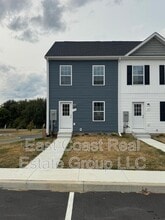 Building Photo - 11 Snowdrop Ct