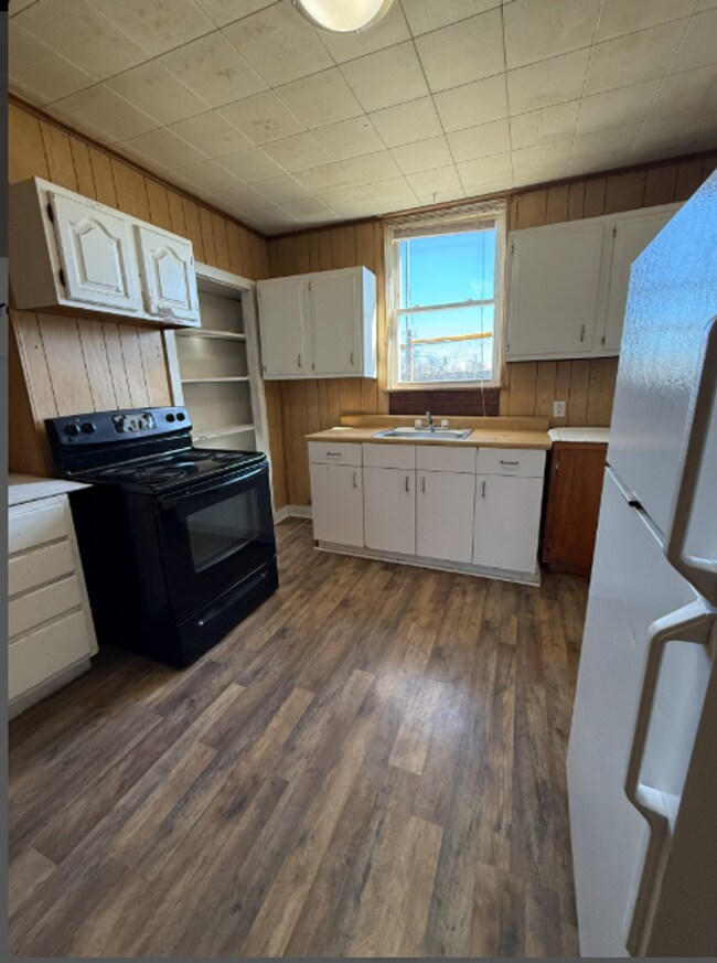 Building Photo - Charleroi, PA 2 bedroom, 1 bathroom