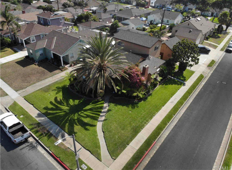 Primary Photo - 9414 Kauffman Ave