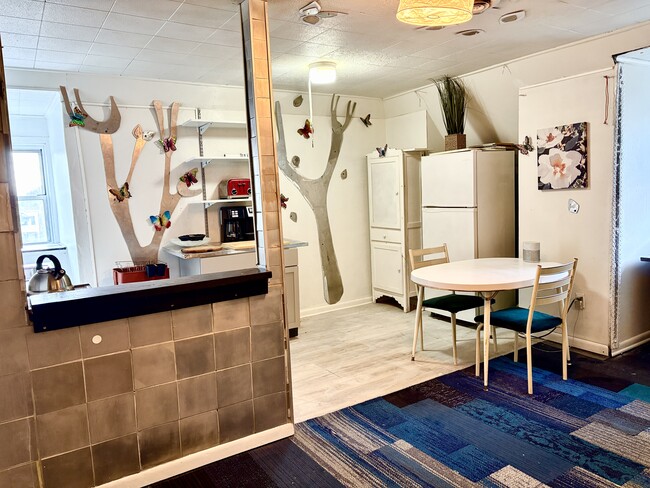 Building Photo - 1101 Portland St