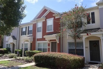 Building Photo - 4445 SW 49th Ave