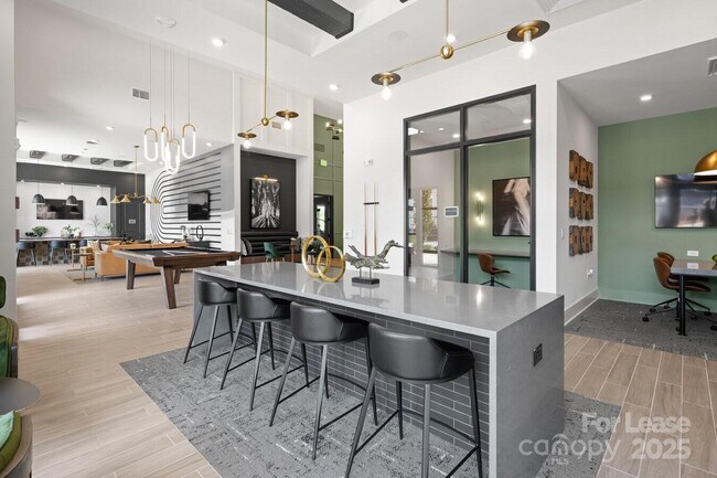 Foto del edificio - 13330 Maize Ln