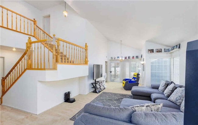 Building Photo - 23604 Tarara Dr