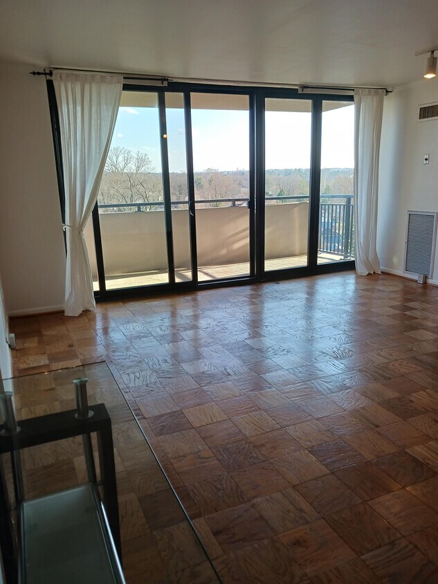 Foto principal - 4620 N Park Ave