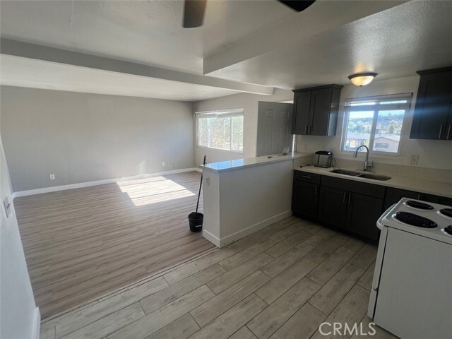 Foto del edificio - 1064 W 48th St