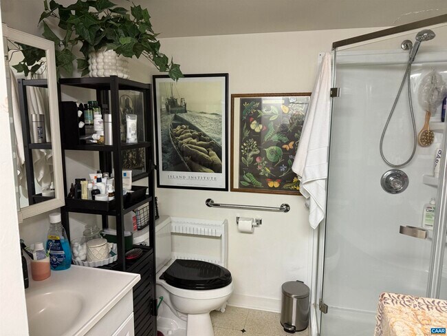 Foto del edificio - 1311 Wertland St