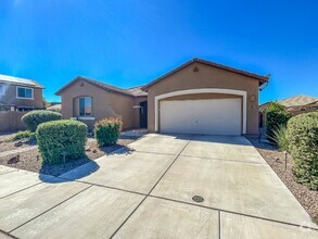 Building Photo - 8375 N Ponderosa Pine Pl