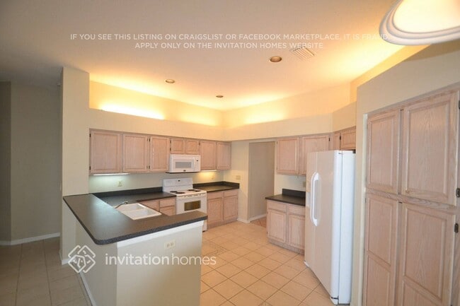 Building Photo - 10316 Rainbridge Dr