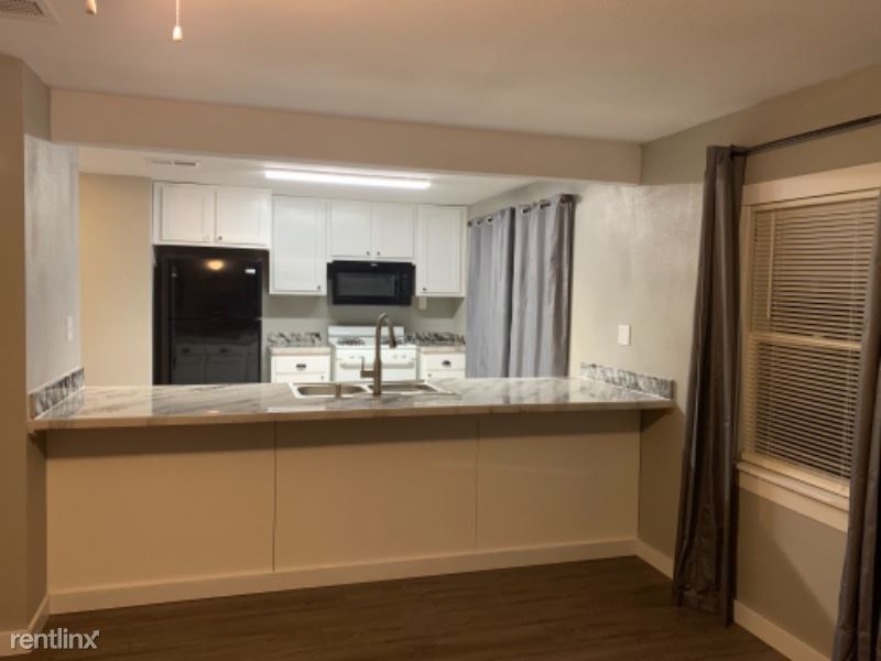 Foto principal - 2 br, 1 bath House - 815 Live Oak St