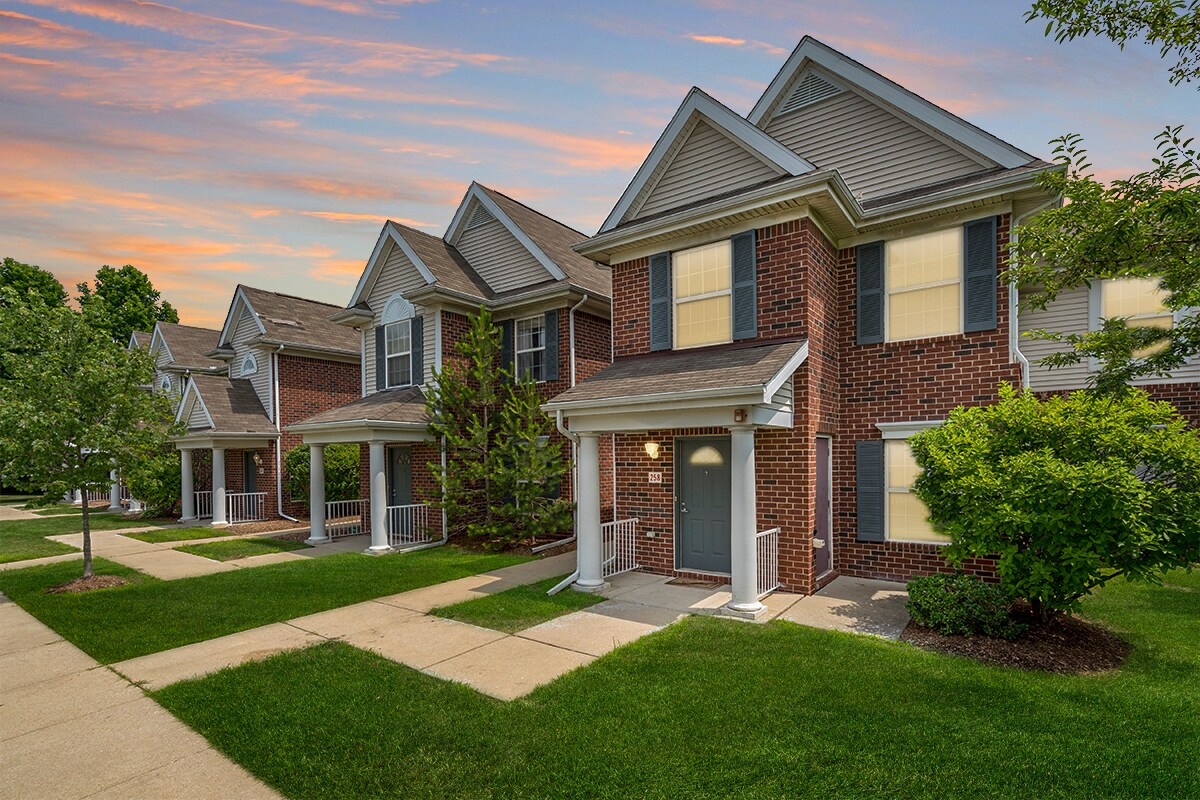 Entrada privada - The Pointe at Canton