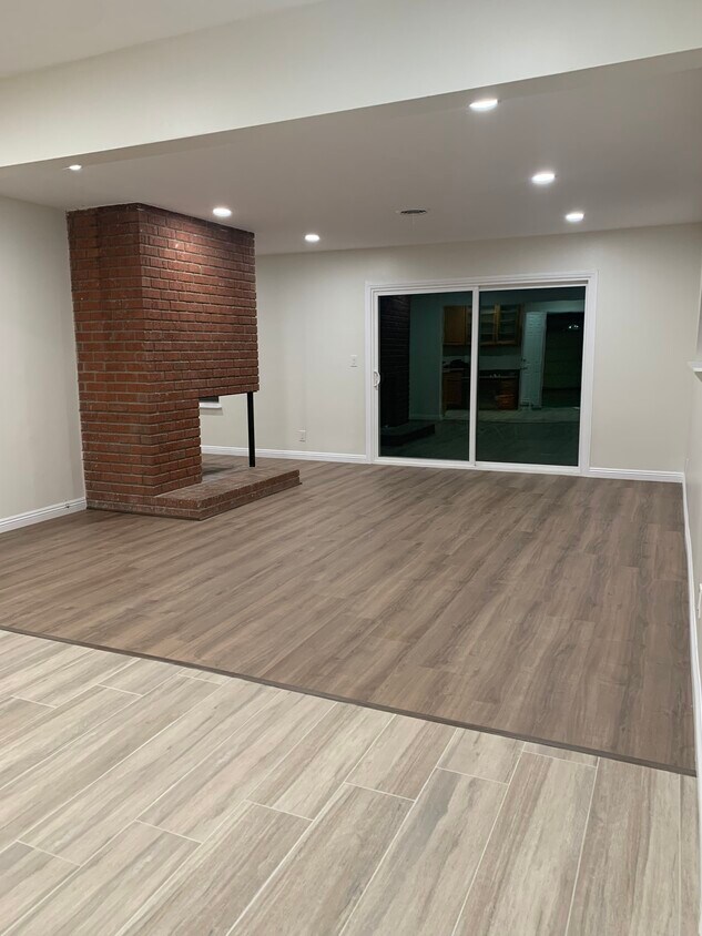 Foto principal - 16239 Grand Ave
