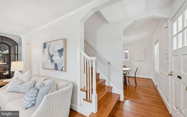 Foto del edificio - 4413 Butterworth Pl NW