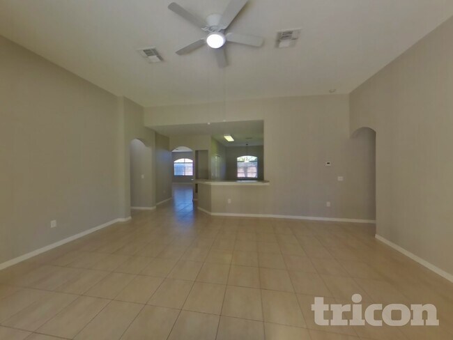 Foto del edificio - 13347 Haverhill Dr