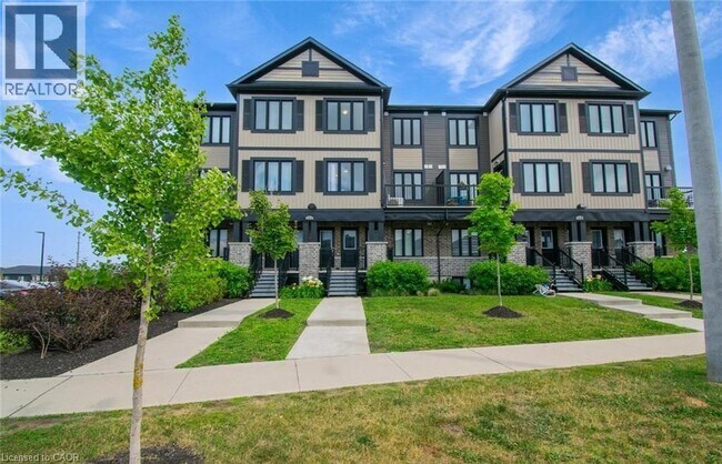 Building Photo - 150 ROCHEFORT St