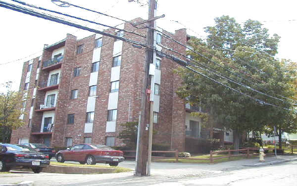 Building Photo - Newbury Avenue