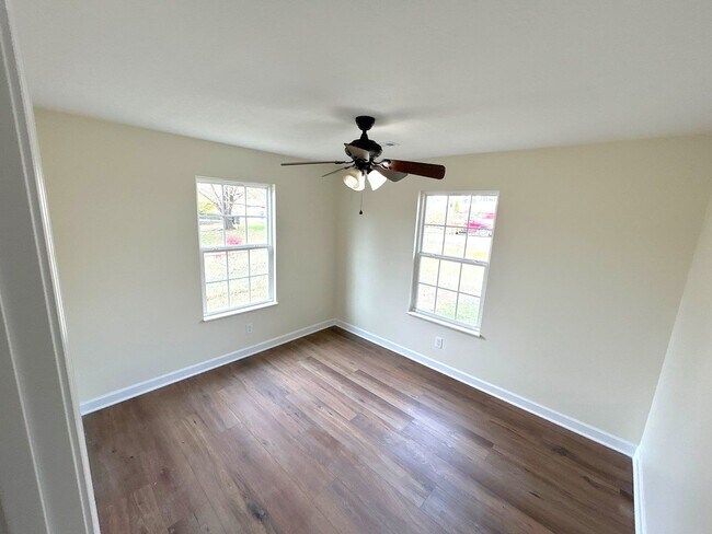 Foto del edificio - 3718 Reagan Ave NW