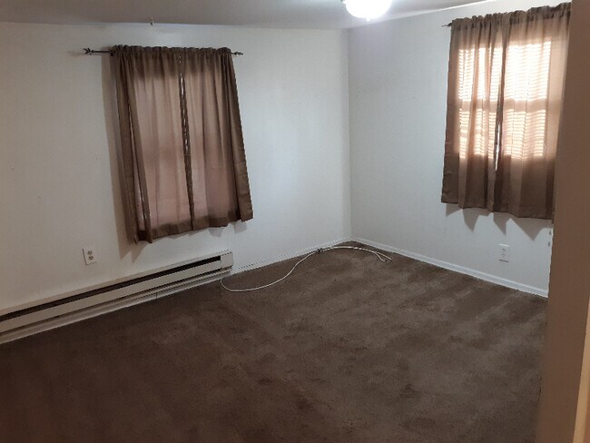 Foto del edificio - 44 Frederick Ave