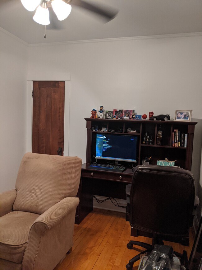 Bedroom #2 - 4906 W Hutchinson St