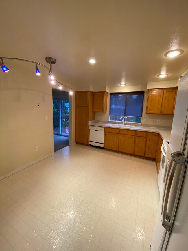 Foto del edificio - 1500 Harrington Ave SE