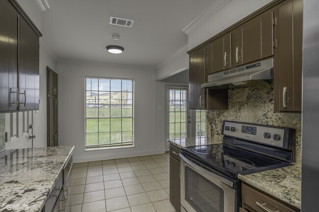 Foto del edificio - 3533 Hastings Pl