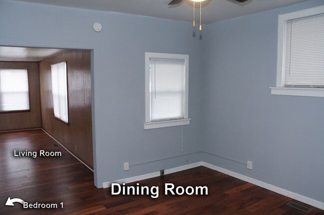 Building Photo - 2 bed 1 bath home with garage