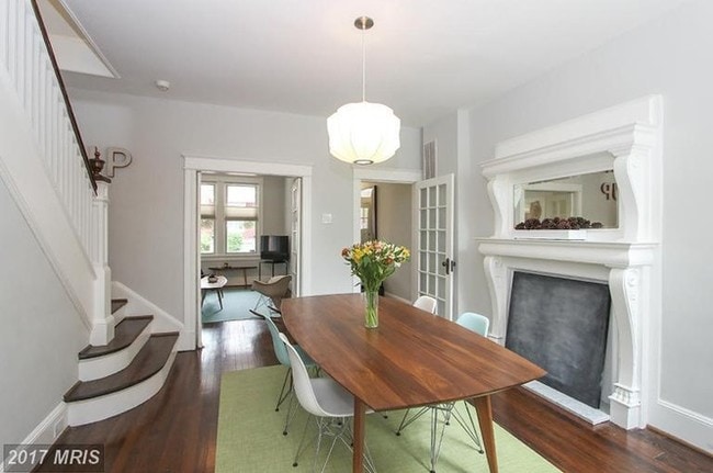 Building Photo - 521 Harvard St NW