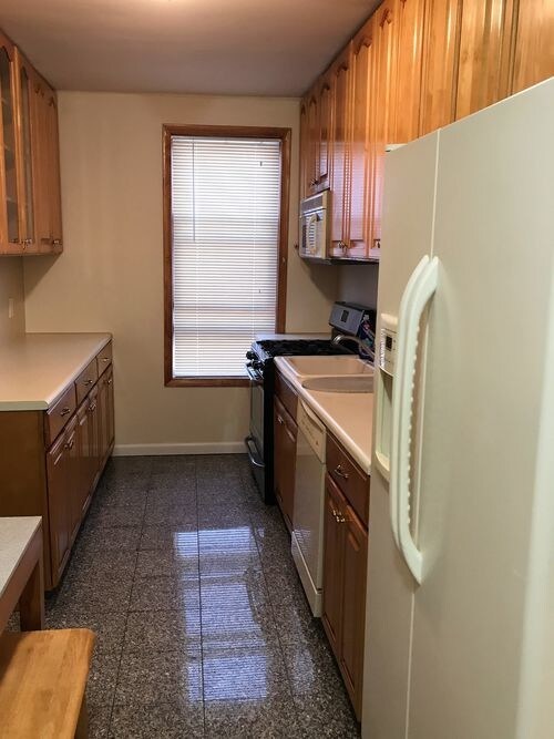 Building Photo - 2120 23rd St