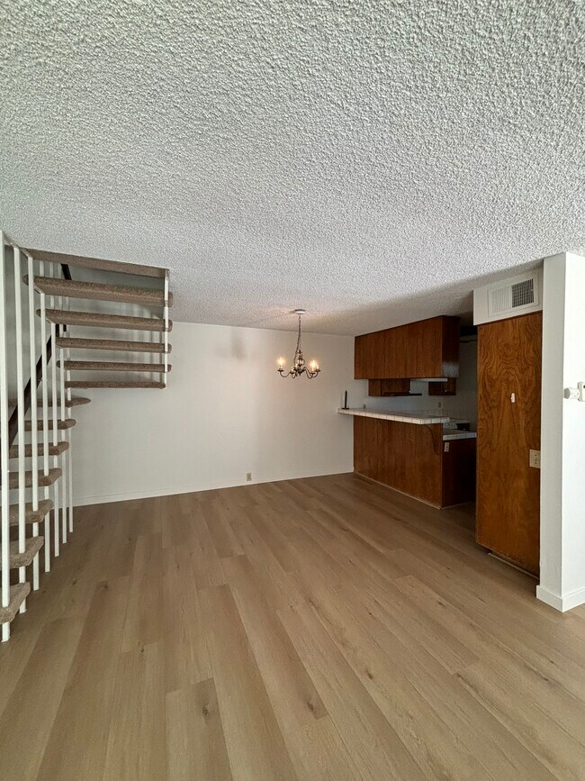 Building Photo - 3945 Camino Lindo