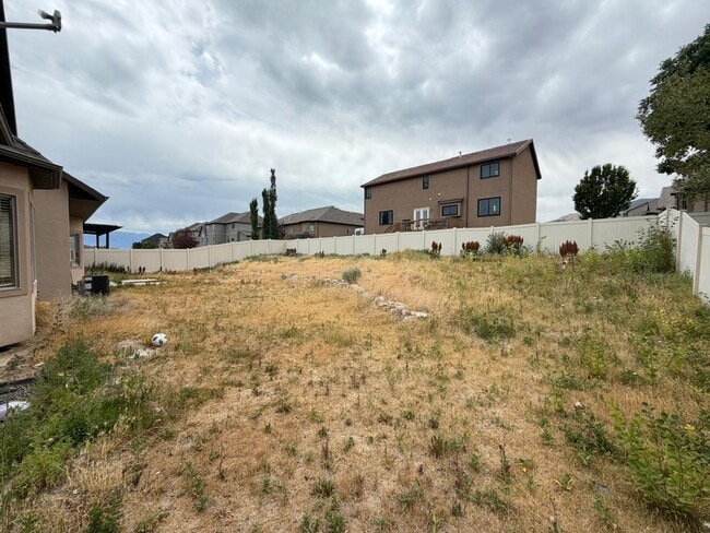 Foto del edificio - 783 Meadow Side Dr