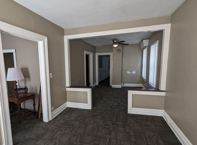 Foto del edificio - 28 Sidway Street, Unit B (Upstairs)