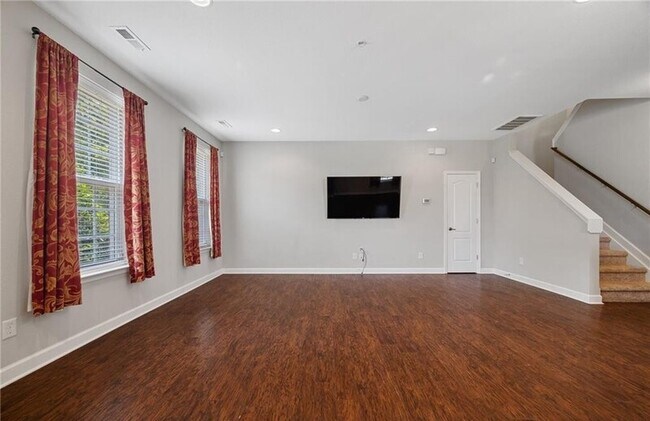 Foto del edificio - 623 Freeman Dr