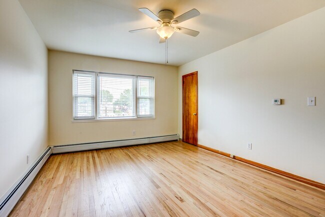 Foto del edificio - 1210 Morris Ave