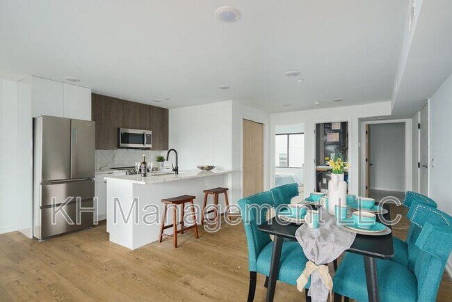 Photo - 630 Moore St Apartment