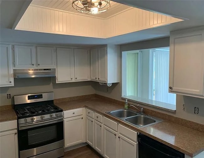 Photo - 27 Matawan Cir Townhome