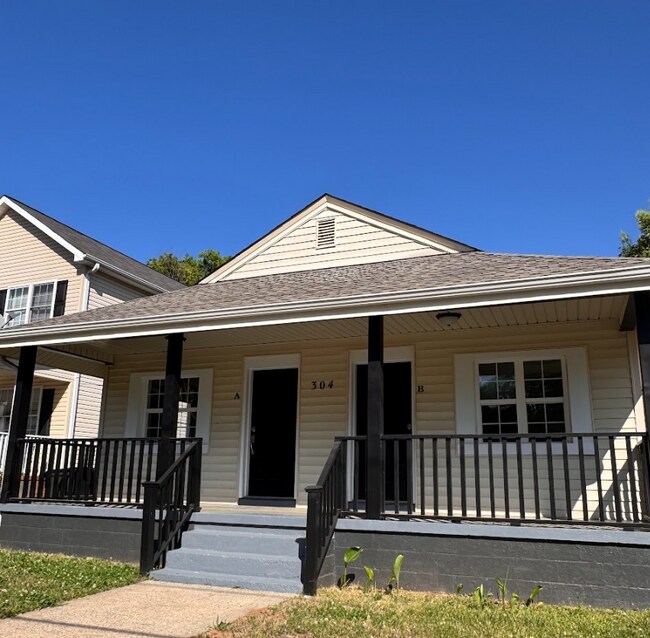 Building Photo - Greenville Rental Alert! Minutes from Unity Park & Downtown Greenville!