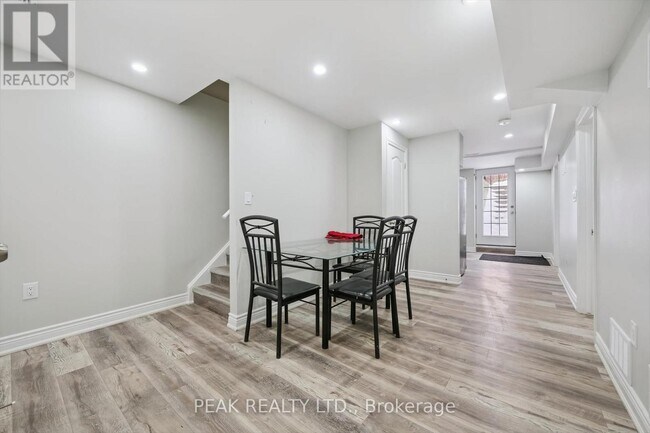 Building Photo - 70 Daffodil Pl