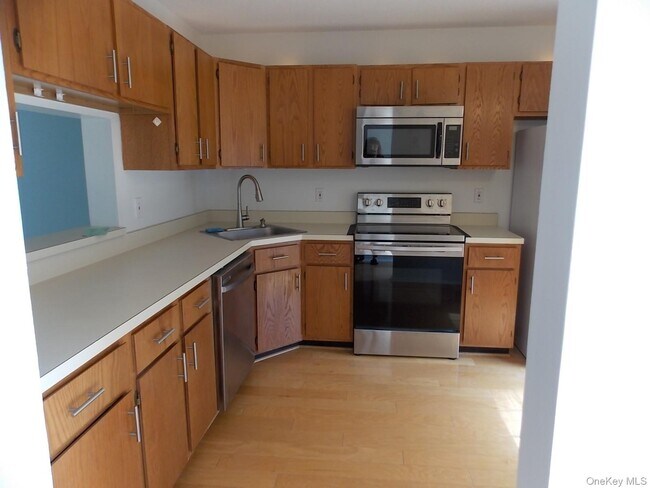 Foto del edificio - 38 Matthews Ln