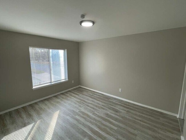 Building Photo - 24651 W McNichols Rd