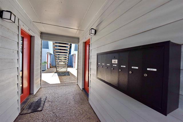 Foto del edificio - 4033 Gilbert Ave