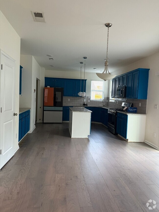 Building Photo - 7339 Wheyfield Dr