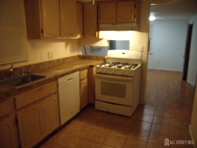 Foto del edificio - 634 St Georges Ave