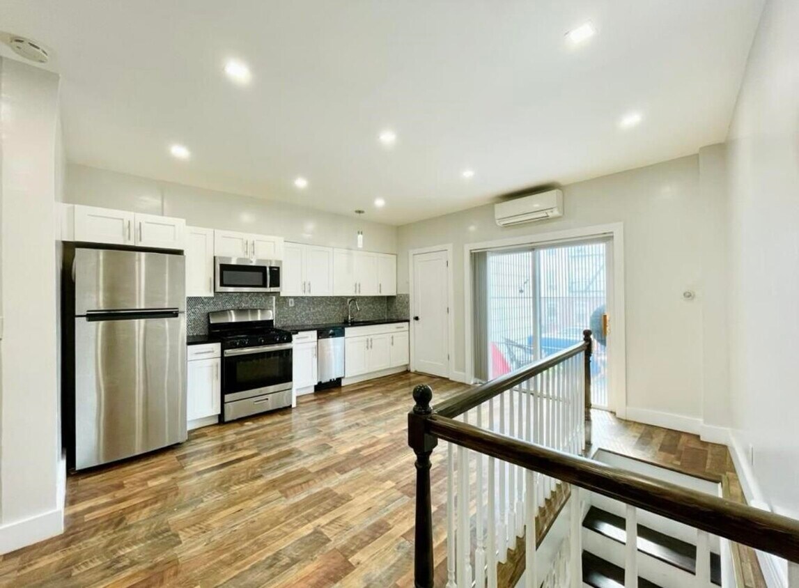Foto principal - 219A Summit Ave