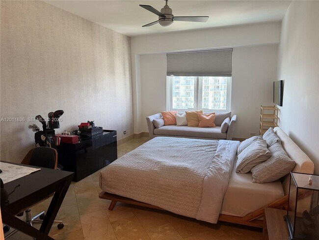 Foto del edificio - 2301 Collins Ave