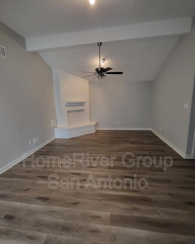 Foto del edificio - 11366 Olney Springs Dr